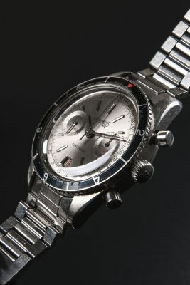 Watch Gallery: Eberhard Contograf Silver dial - front diagonal view