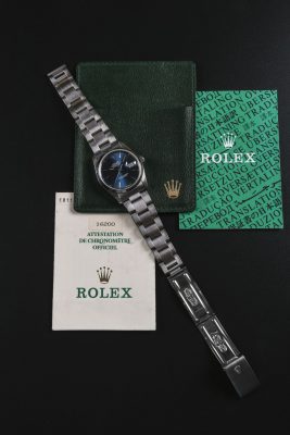 Watch Gallery: Rolex Datejust 16200 - full view and certificate